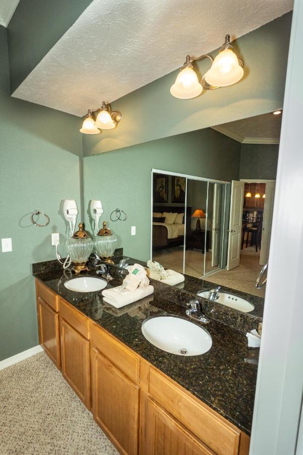 Majestic At Table Rock Hotell Branson Exteriör bild
